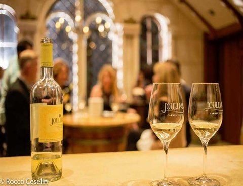 Joullian Vineyards & Winery Tasting Room
